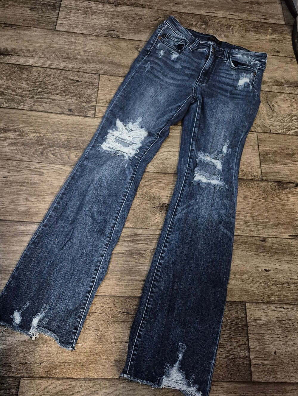 Judy Blue Jeans Mid Rise Slim Bootcut (Size 11/30) Fray Hem Distressed Stretch